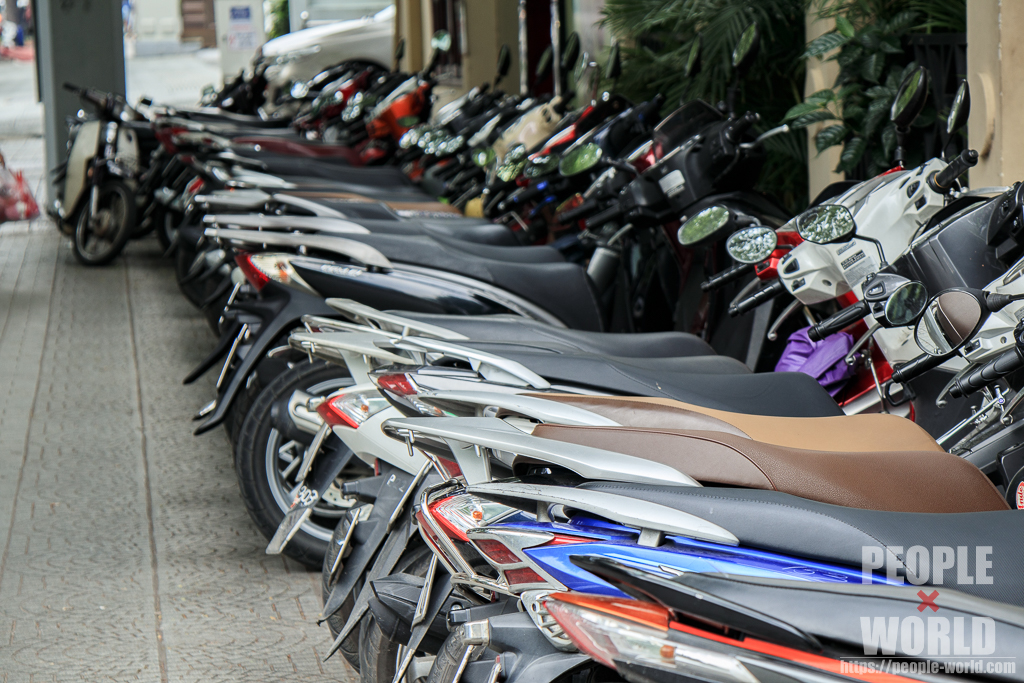 レンタルバイク屋（ベトナム）